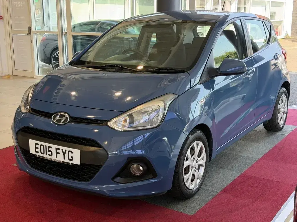 Used Hyundai i10 SE 87 HP (63 kW) 2015 Blue Hatchback