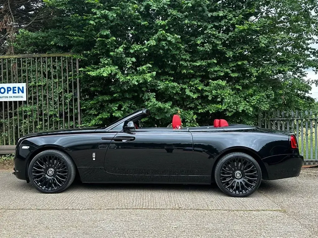 Used Rolls Royce Dawn 563 HP (414 kW) 2020 Black Cabriolet
