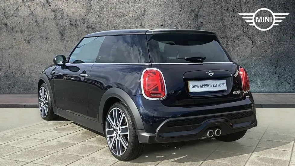 Second-hand Mini Cooper S Exclusive 176 CP (129 kW) 2023 Negru Hatchback