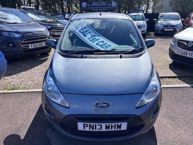 Używany Ford Ka Zetec 69 KM (50 kW) 2013 Srebrny Hatchback