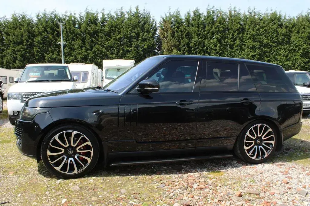 Used Land Rover Range Rover Autobiography 339 HP (249 kW) 2017 Black SUV
