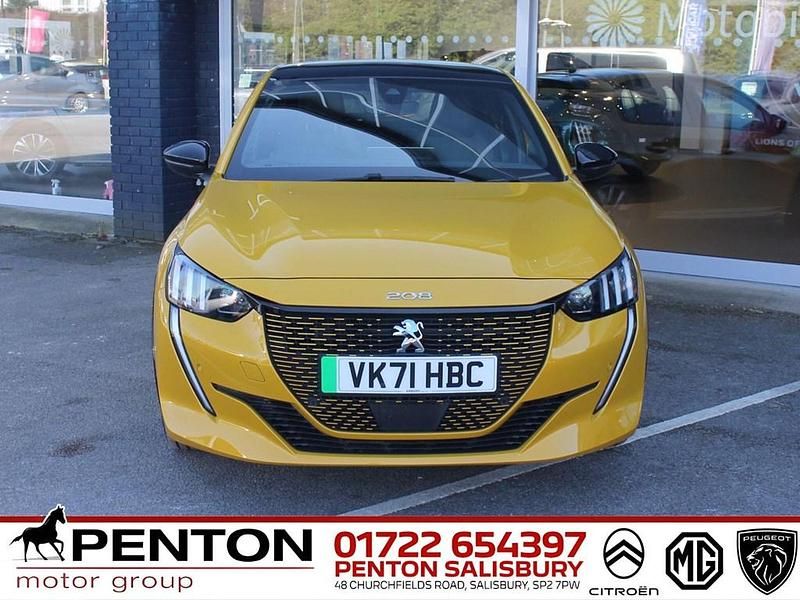 Used Peugeot e-208 GT 100 kW (136 HP) 2021 Yellow Hatchback