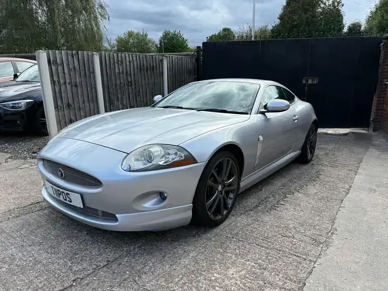 Used Jaguar XK 300 HP (220 kW) 2007 Silver Coupe