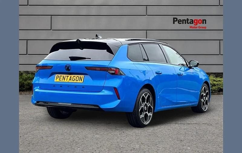 New Vauxhall Astra Ultimate 128 HP (94 kW) 2026 Blue Estate