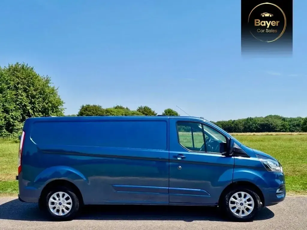 Used Ford Transit Custom Limited 130 HP (95 kW) 2019 Blue Van