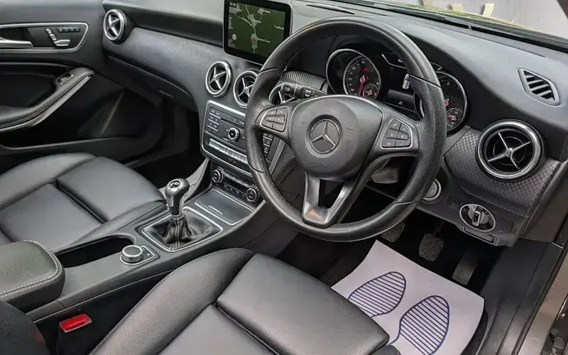 Used Mercedes A160 Premium Plus 102 HP (75 kW) 2018 Hatchback