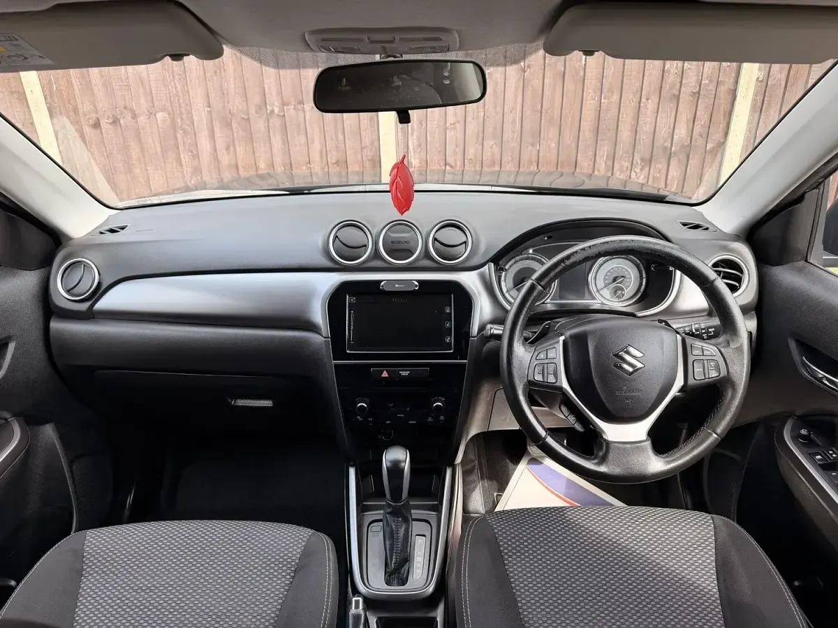 Used Suzuki Vitara SZ-T 112 HP (82 kW) 2019 Black SUV