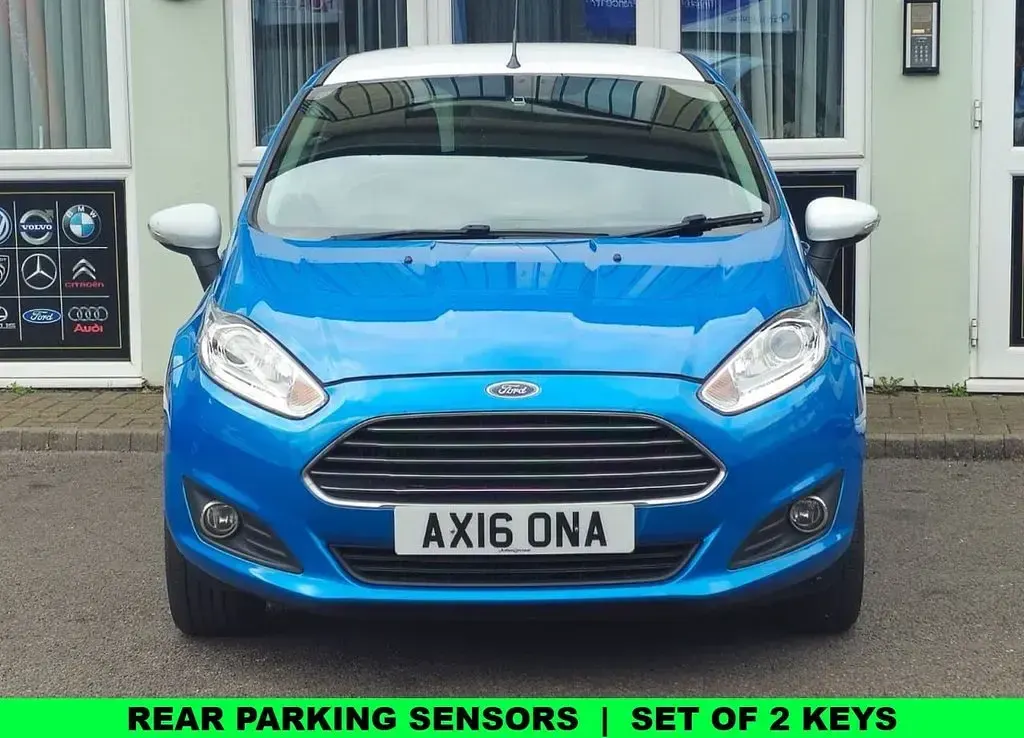 Used Ford Fiesta Zetec 2016 Blue Hatchback