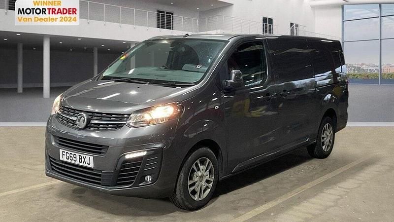 Used Vauxhall Vivaro Sportive 100 HP (73 kW) 2019 Grey MPV