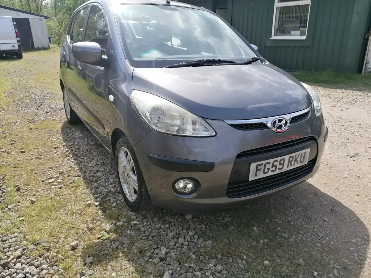 Used Hyundai i10 Comfort 78 HP (57 kW) 2009 Grey Hatchback