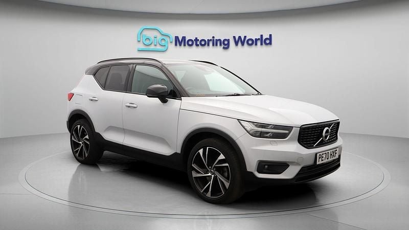 Used 2020 Volvo XC40 R-Design Pro SUV | £23,400 (Good price) - Image 1/4