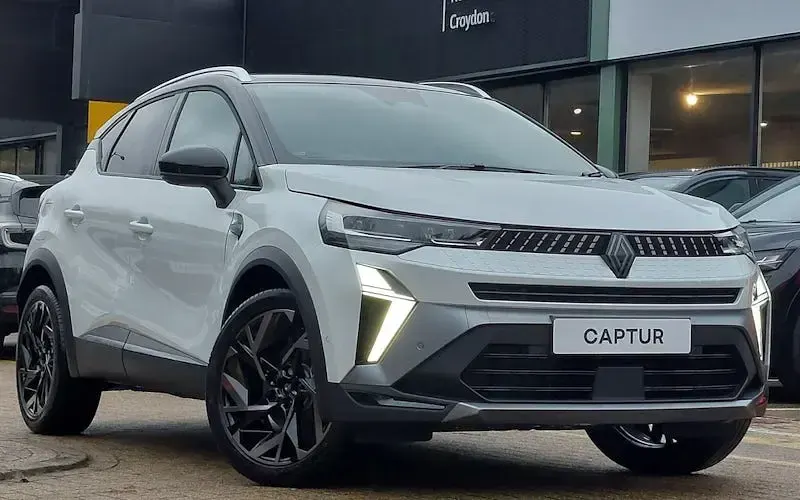 Used Renault Captur Esprit Alpine 158 HP (116 kW) 2026 SUV