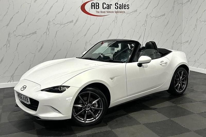 White Used 2017 Mazda MX5 Inclusive Cabriolet | £11,699 (Fair price) - Image 1/1