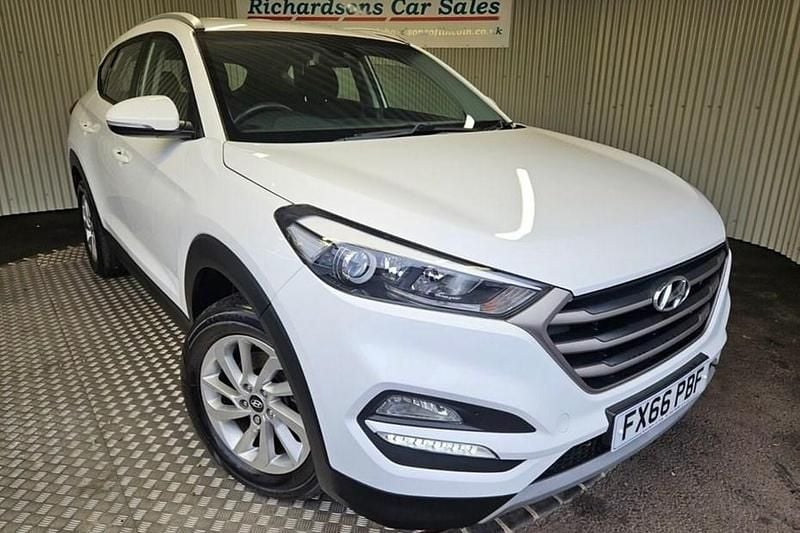 White Used 2016 Hyundai Tucson SE SUV | £10,000 (Good price) - Image 1/1