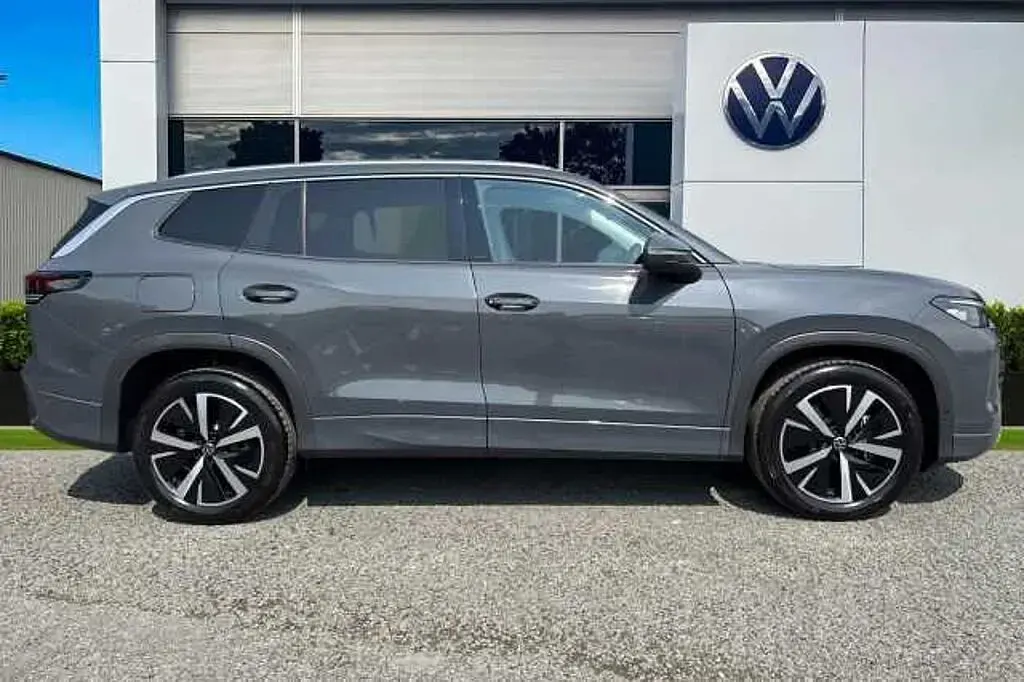 New VW Tayron Elegance 150 HP (110 kW) 2026 Grey SUV