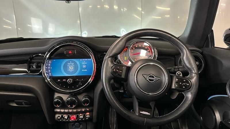 Used Mini John Cooper Works 228 HP (167 kW) 2021 Black Hatchback