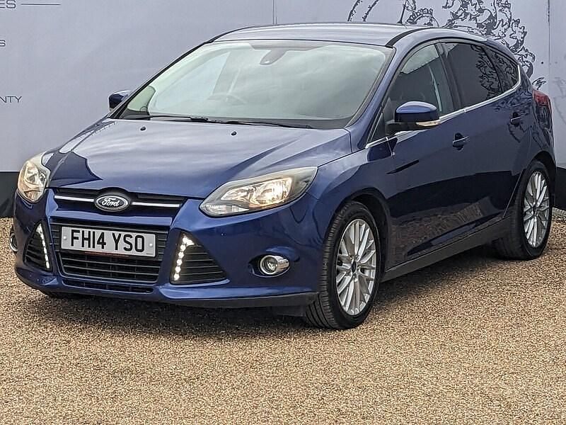Used Ford Focus Zetec 115 HP (84 kW) 2014 Blue Hatchback