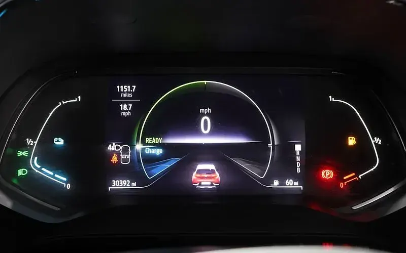 Used Renault Captur Evolution 143 HP (105 kW) 2024 Black SUV