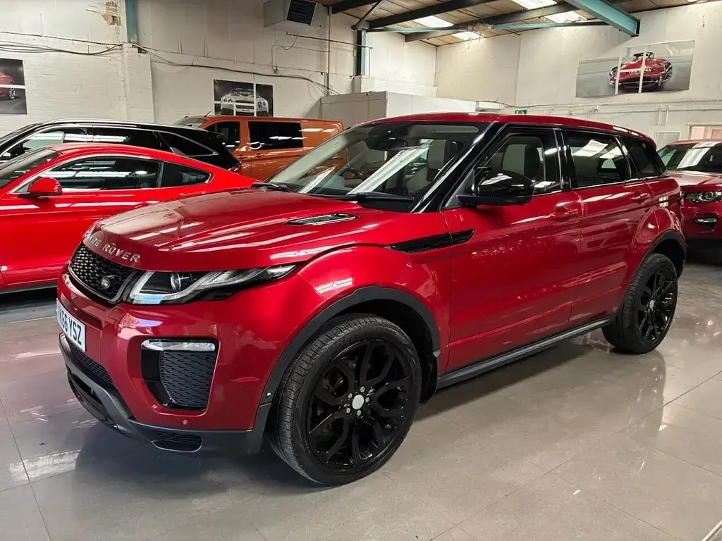 Used Land Rover Range Rover evoque HSE Dynamic 240 HP (176 kW) 2016 Red SUV