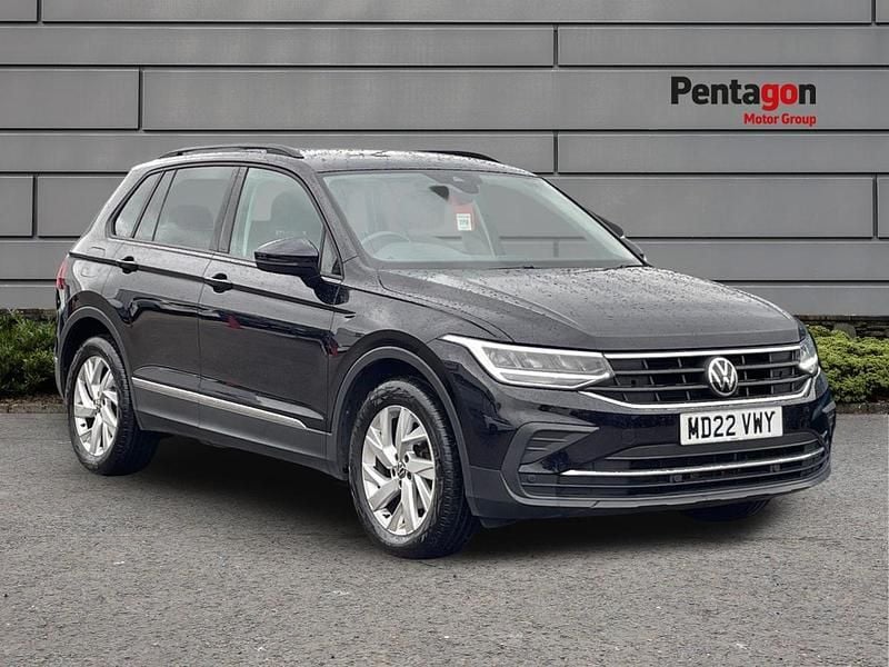 Black Used 2022 VW Tiguan Life SUV | £17,995 (Good price) - Image 1/4
