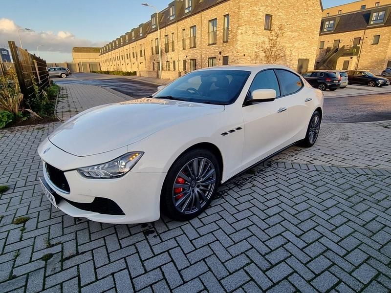 Used Maserati Ghibli 275 HP (202 kW) 2015 White Sedan