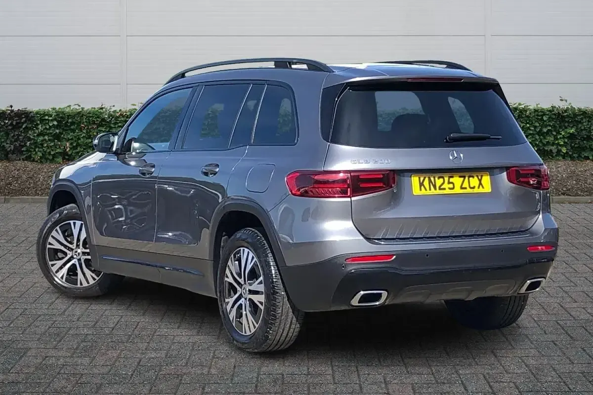 Used Mercedes GLB200 Executive 163 HP (119 kW) 2025 Grey SUV