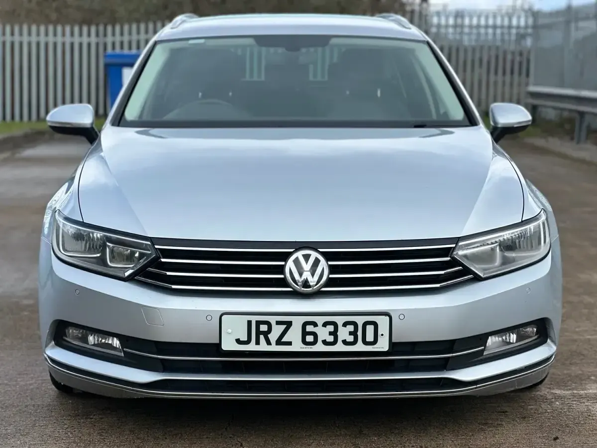 Used VW Passat GT 120 HP (88 kW) 2015 Silver Estate