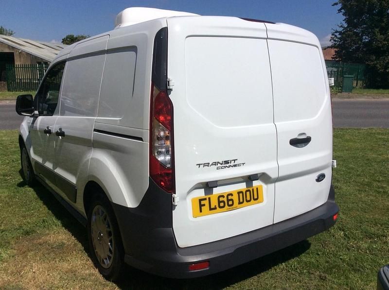 Used Ford Transit Connect 75 HP (55 kW) 2016 White MPV