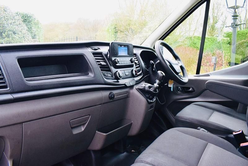 Used Ford Transit 130 HP (95 kW) 2022 White Cabriolet