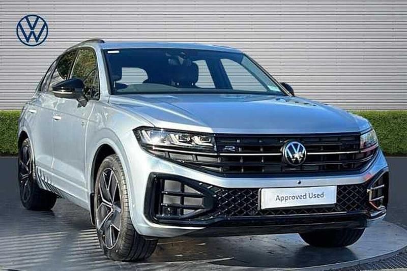 Used VW Touareg Black Edition 286 HP (210 kW) 2024 Silver SUV
