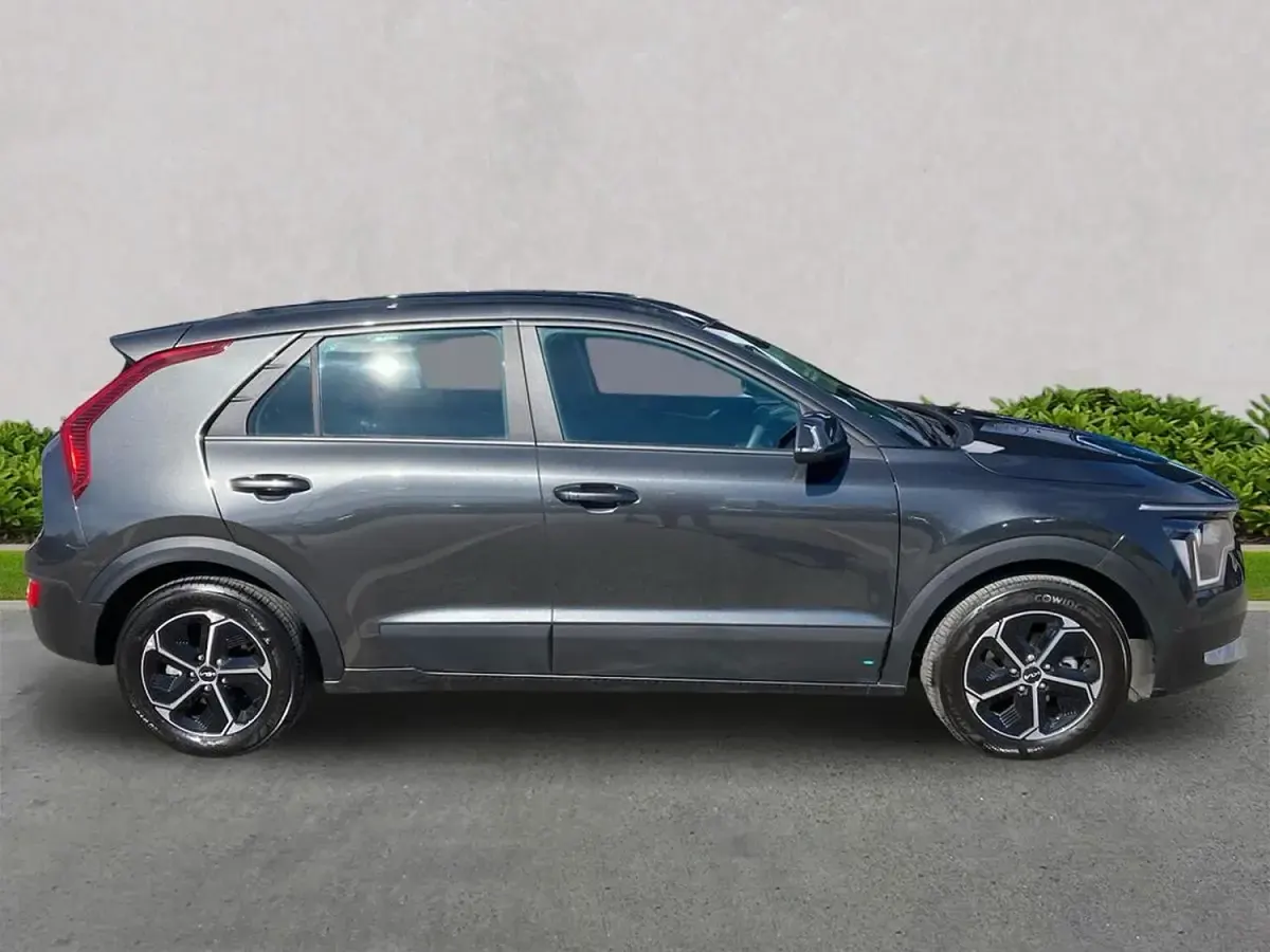 Gebraucht Kia Niro 2025 Grau SUV