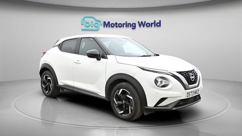 Used Nissan Juke N-Connecta 114 HP (83 kW) 2023 White SUV