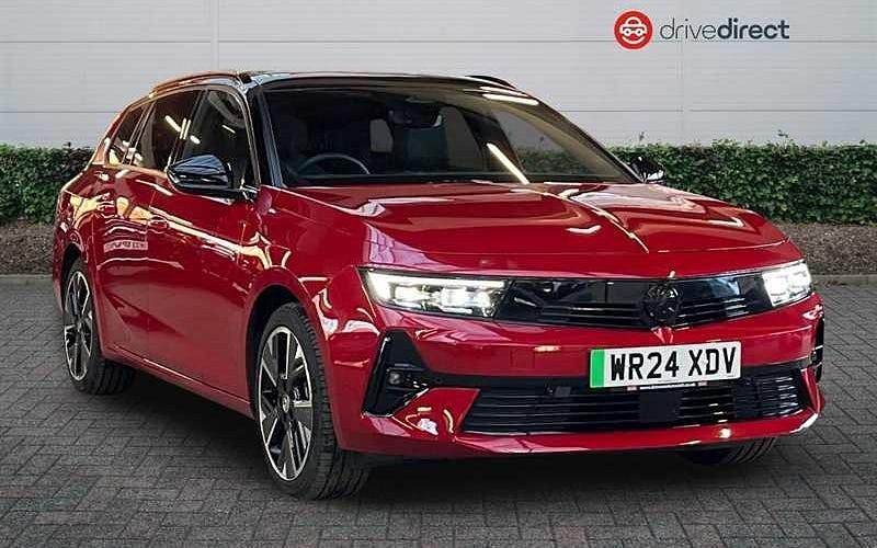 Red Used 2024 Vauxhall Astra Ultimate Estate | £18,995 (Good price) - Image 1/4