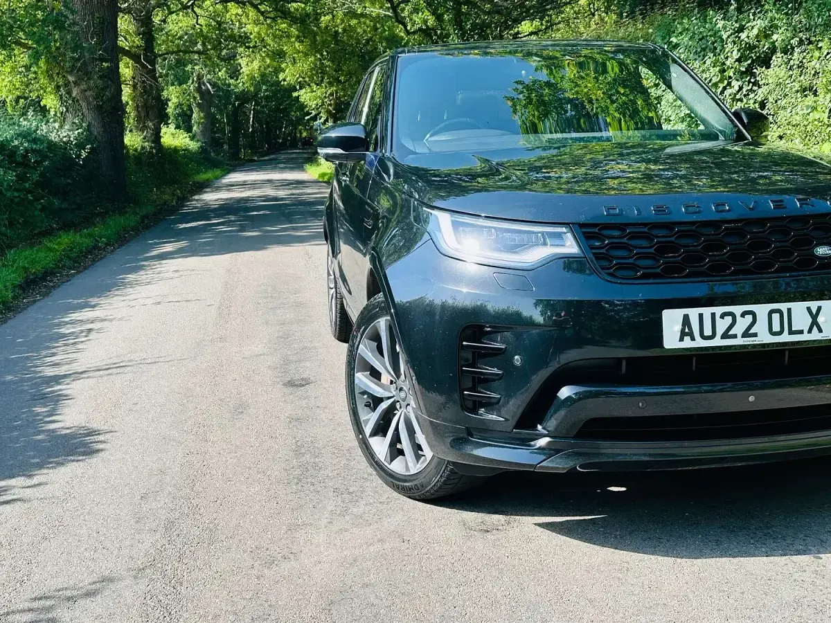Used Land Rover Discovery SE Dynamic 245 HP (180 kW) 2022 Black SUV