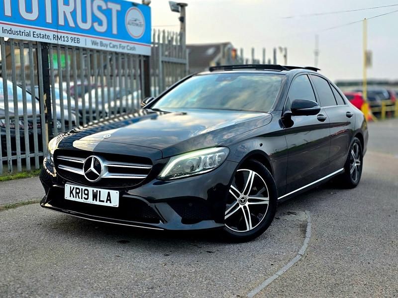 Used Mercedes C220 Premium Plus 194 HP (142 kW) 2019 Black Sedan
