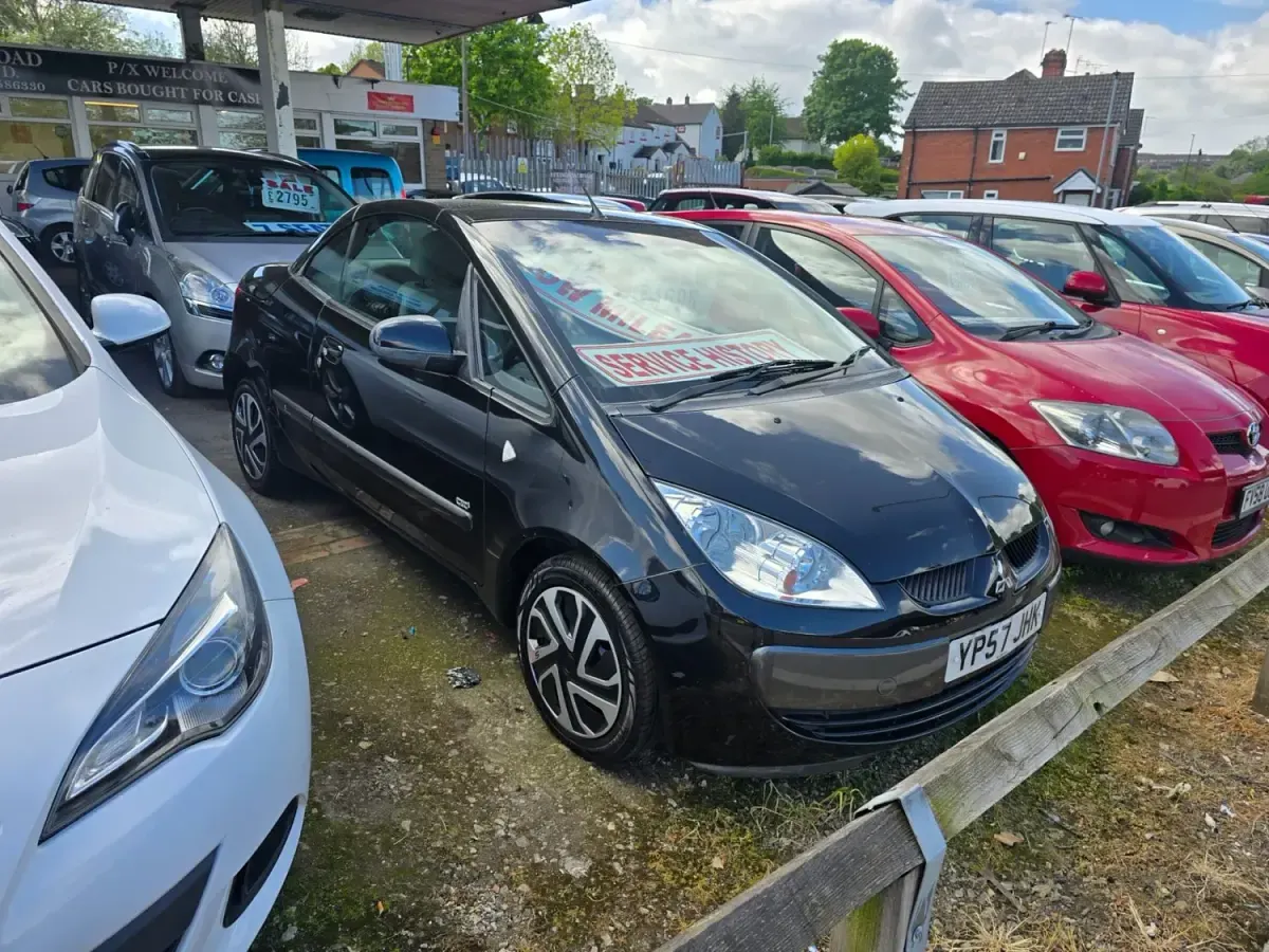 Begagnad Mitsubishi Colt 2008 Svart Cab
