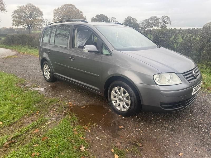 Grey Used 2005 VW Touran S MPV | £995 - Image 1/4
