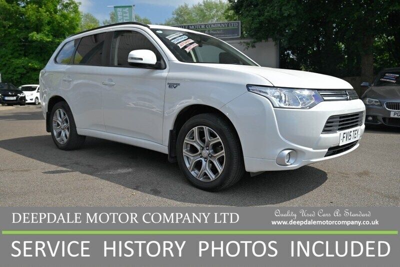 White Used 2015 Mitsubishi Outlander SUV | £11,990 (Fair price) - Image 1/4