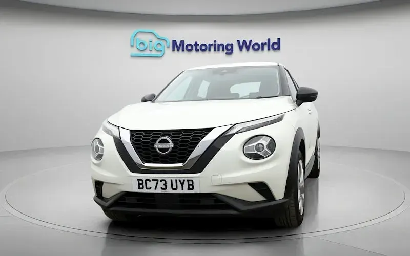 Used Nissan Juke Acenta 117 HP (86 kW) 2023 White SUV