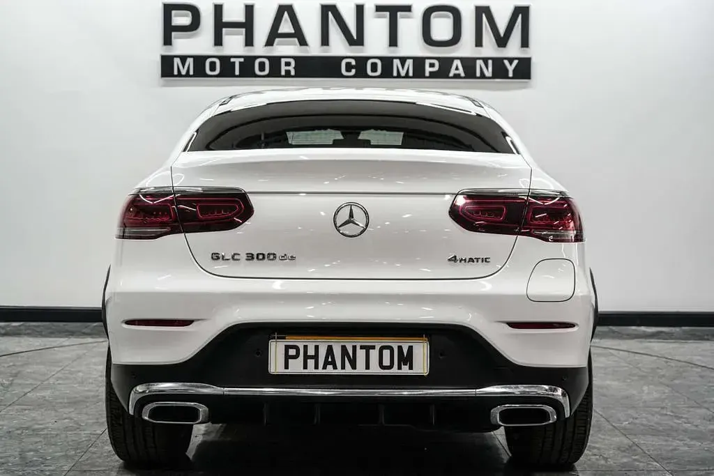 Used Mercedes GLC300de AMG line 306 HP (225 kW) 2021 White Coupe