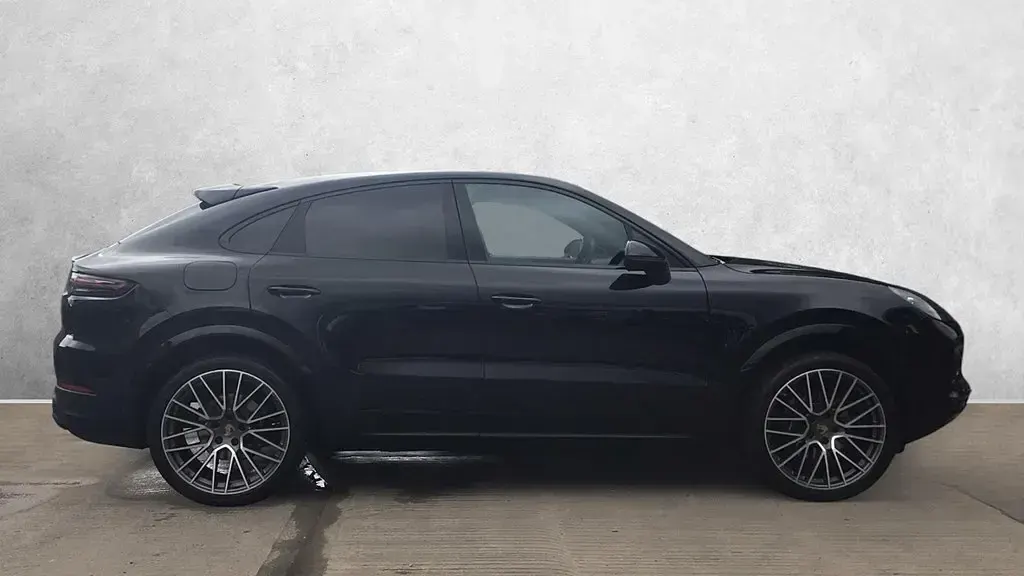 Usado Porsche Cayenne 340 HP (250 kW) 2020 Preto SUV