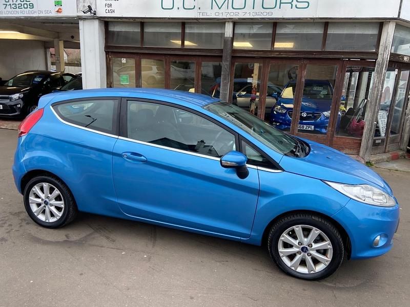 Used Ford Fiesta Zetec 2010 Blue Hatchback
