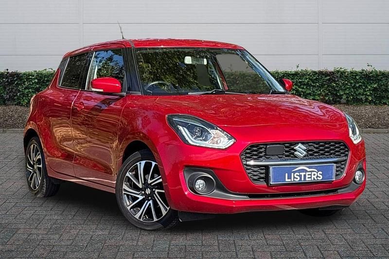 Usado Suzuki Swift SZ5 83 HP (61 kW) 2022 Vermelho Citadino