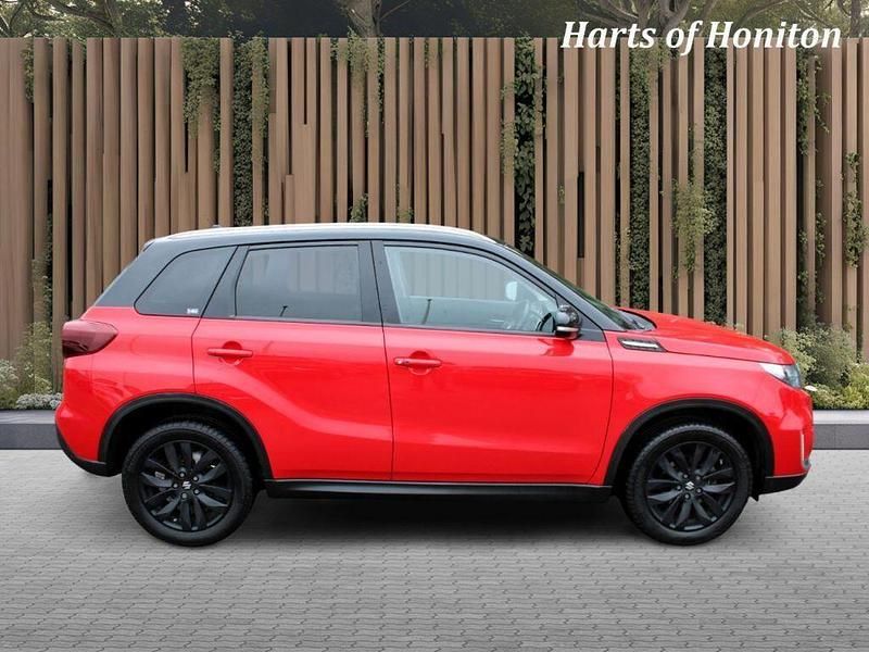 Usado Suzuki Vitara SZ5 116 CV (85 kW) 2022 Rojo SUV