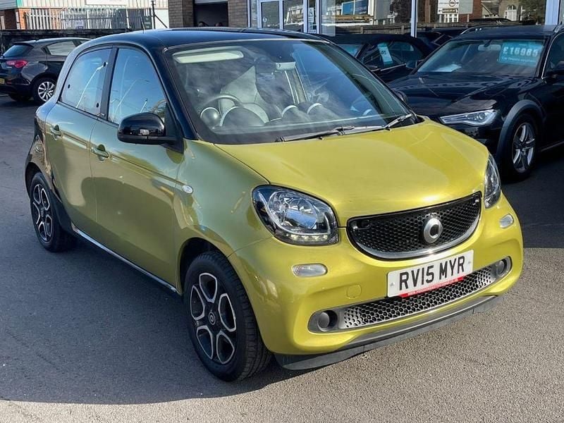 Black Used 2015 Smart ForFour Premium Hatchback | £5,250 (Fair price) - Image 1/4