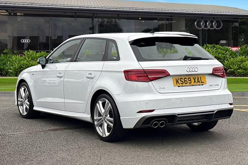 Used Audi A3 Sportback S-Line 150 HP (110 kW) 2020 White Hatchback