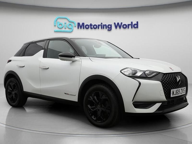 White Used 2019 DS Automobiles DS3 Crossback Performance SUV | £10,000 (Fair price) - Image 1/4