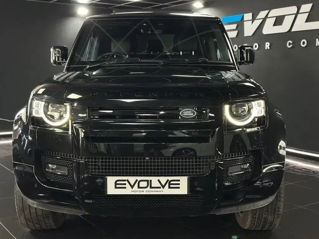 Used Land Rover Defender HSE Dynamic 250 HP (183 kW) 2025 Black SUV