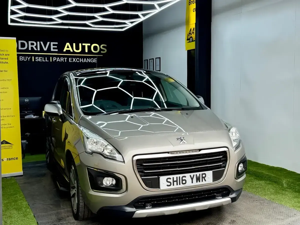 Used Peugeot 3008 Allure 2016 Grey Hatchback