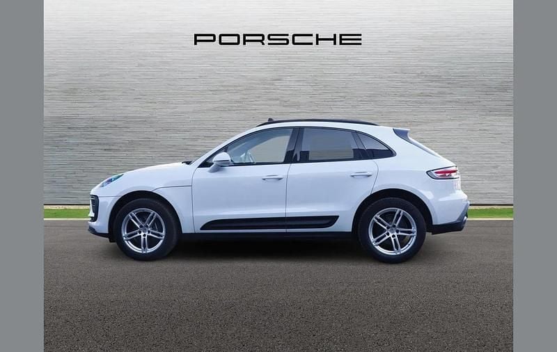 Used Porsche Macan 261 HP (191 kW) 2024 White SUV